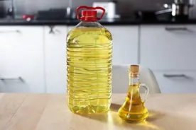 食用油加白糖作用这么大！怪不得老爸总是嚷嚷要买，实在太实用了图片