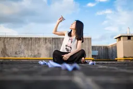 不联系后，谁会先忍不住？男女心态大揭秘图片