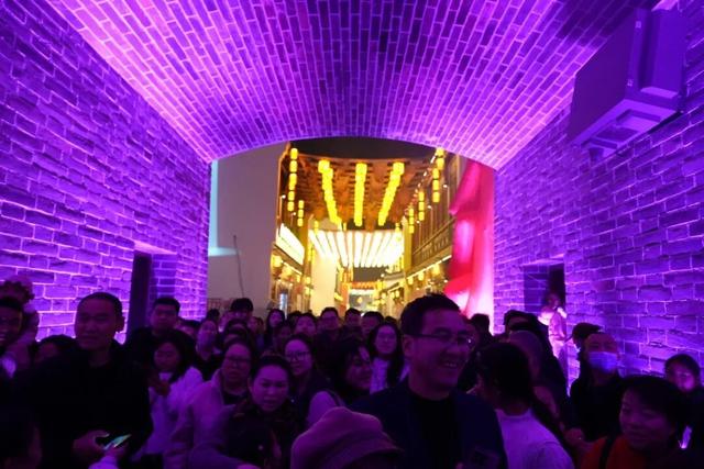 人人人我人人人……武都人气爆棚！