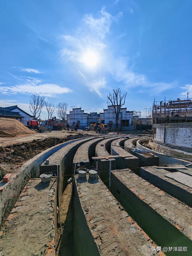 云梦祥云湾：徽派园喷泉舞台建设忙 将与老街联动焕新