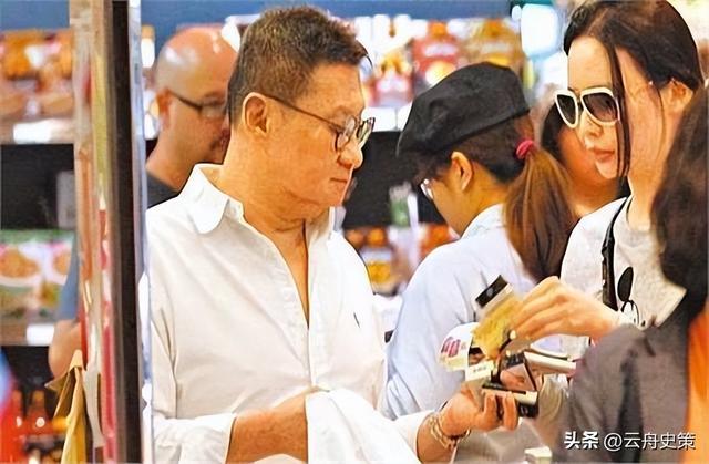 包养情人无数，娶初中同学女儿为妻，玩老婆闺蜜，嗜色如命的富豪