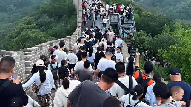 五一假期八大“坑人”景区出炉，每一个都名声在外，有你去过的吗