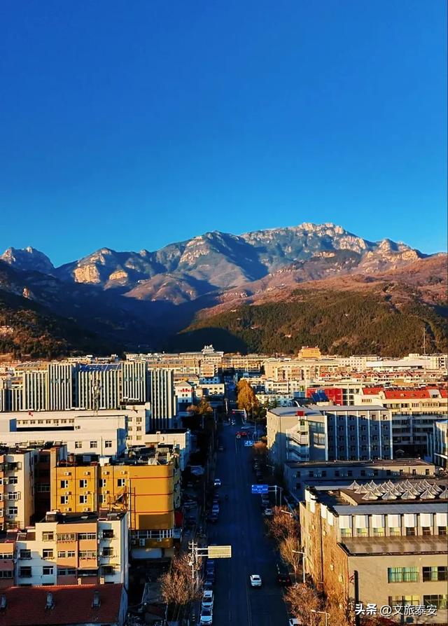 Citywalk街拍点+1！解锁泰安过冬究极浪漫，这条路也许离你不远~