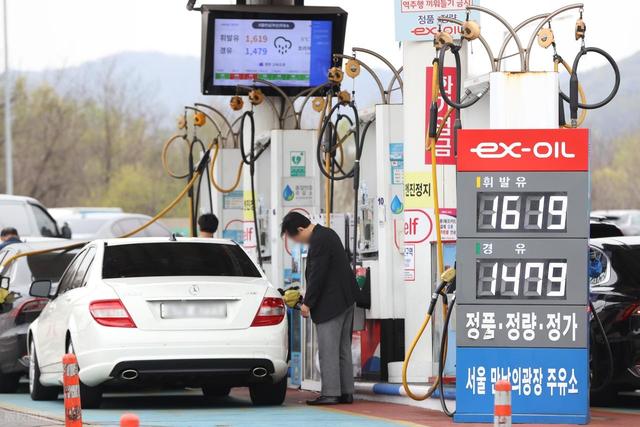 金价被喊到5000美元、油价跌回6元！这轮全球价表在提醒什么？