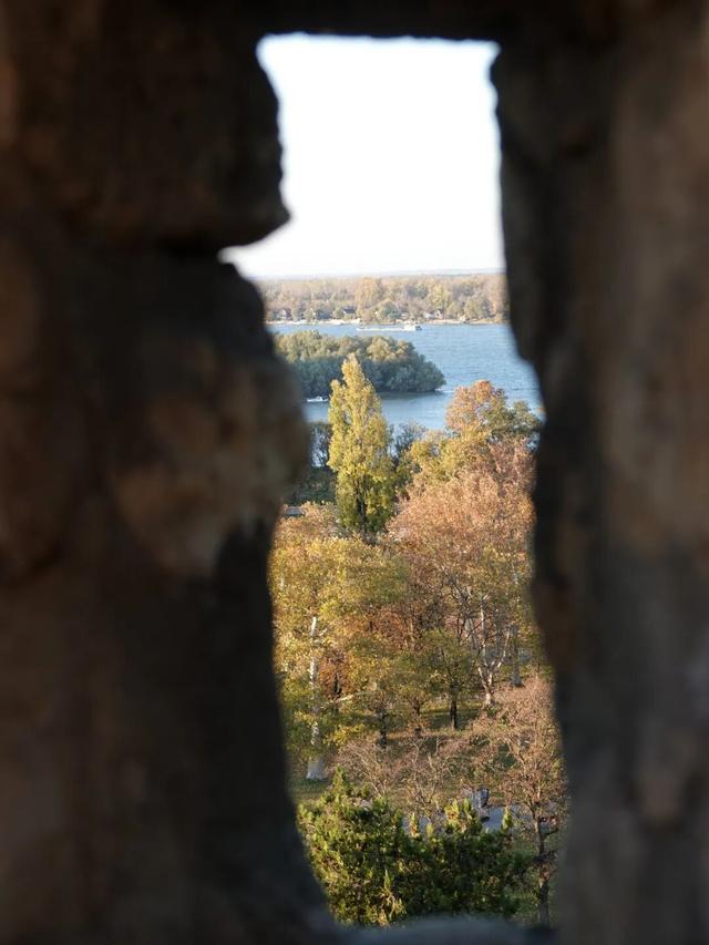 塞尔维亚，一座被轰炸过78天的城市的新生，贝尔格莱德一日游记