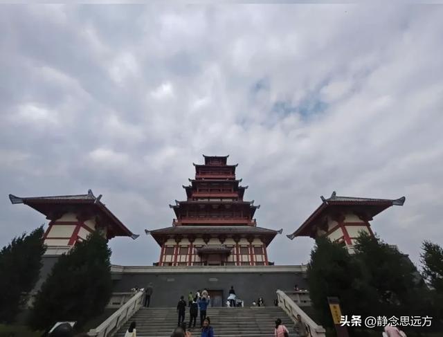 退休跟着儿子到了宝鸡生活了一年了，说实话，我羡慕宝鸡的生活