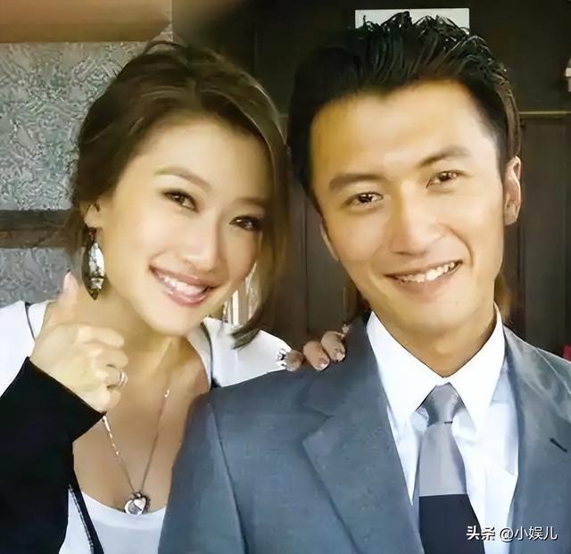 王菲也没想到，自己宝贝11年的男友谢霆锋，居然是个“扶妹魔”