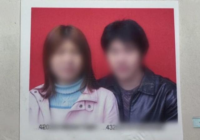广西厂妹为男友生4孩，十几年后领证时才知：男友有个失踪的妻子