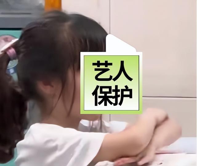 什么快递这么火，非得爸妈们亲自拆？爸妈：拆封权必须到手哈哈哈