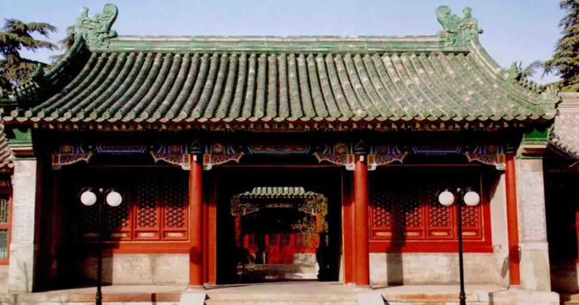 溥仪亲妹妹，活到2004年，临终前说了句溥仪一辈子都不敢说的话