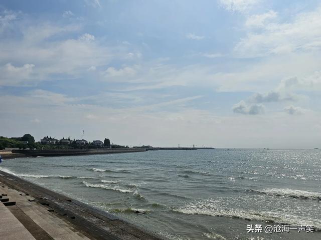 大海那么大，我想去看看，我想去畅游，您呢？一起走吧