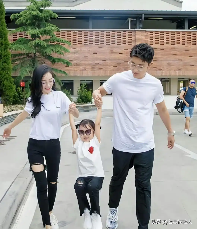 “红杏出墙”！这5位给老公戴帽子的女星，简直堪比现代版潘金莲