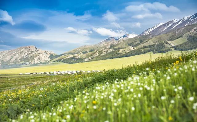 这辈子一定要去一次伊犁，就像童话世界，来了就不想走