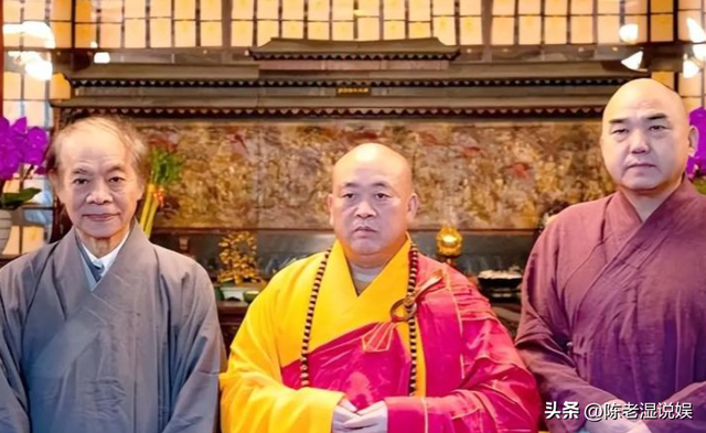 原来被释永信骗得最惨的人是他，捐出上亿身家，只为安葬少林寺