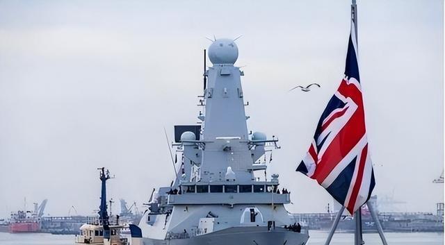 又让张召忠说中了？东拼西凑550亿建的2艘航母，如今彻底成为累赘