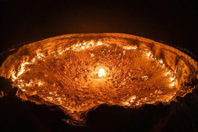 2026年自驾中亚！乌鲁木齐出发，32天连穿五个斯坦国，签证零压力