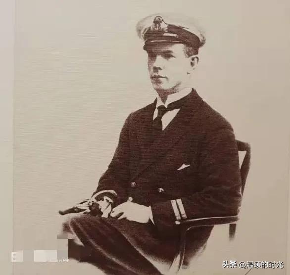 关于白求恩都是宣传他如何高尚伟大，却不知他为何全力救治中国人