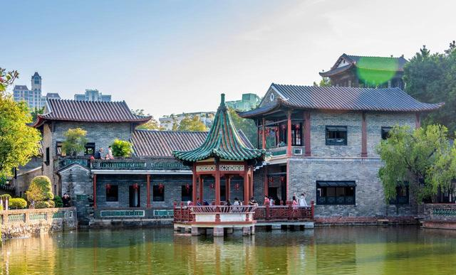 刚从东莞塘厦回来，毫不客气的说，塘厦就是全国郊区城建天花板！