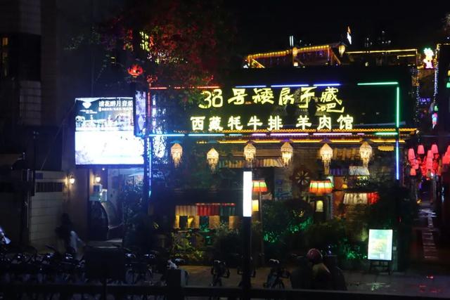 东莞有个宝藏地！下坝坊的24小时，从静谧古村到流光幻境