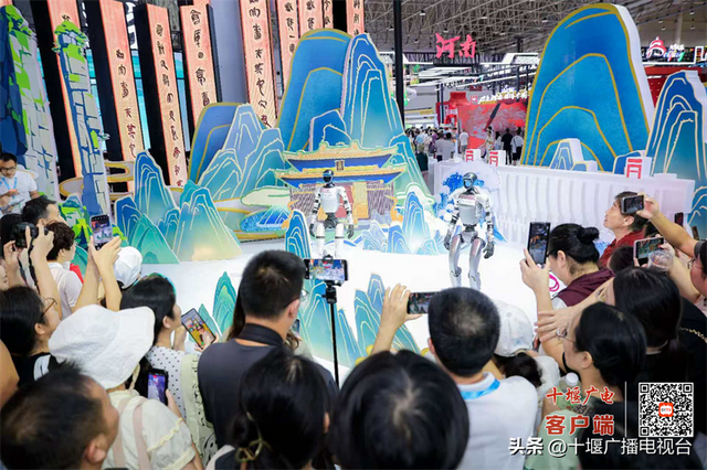 武当山精彩亮相中国文旅产业博览会