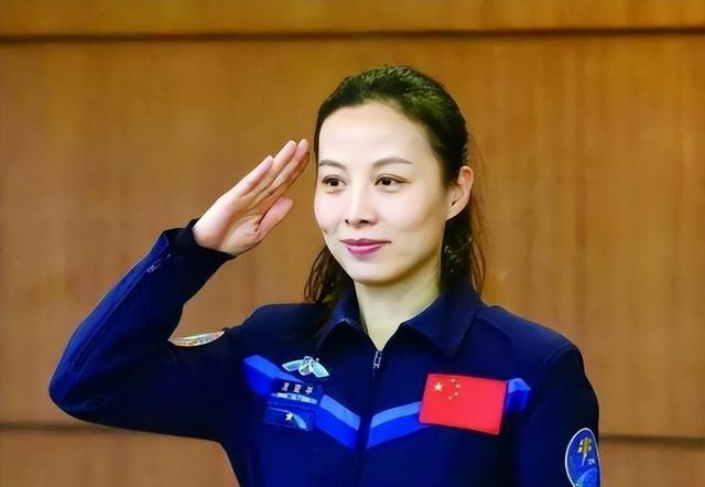 牺牲太大了！中国首个出舱女宇航员谈太空之旅：落地后路都走不了