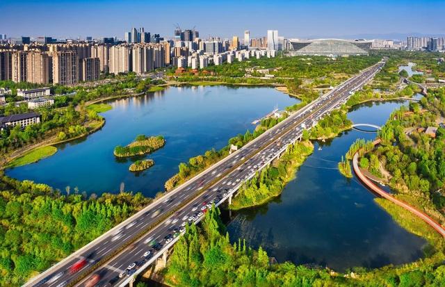 河南最 “意外” 的一个县	，距郑州 300 多公里，比郑州到合肥还远！