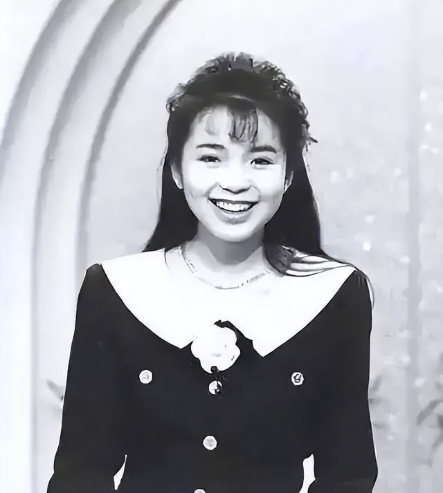 落地的凤凰不如鸡！52岁重病缠身的朱迅，给内娱的女星们提了个醒