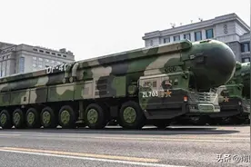 火箭军发射洲际导弹，辽宁舰战斗群进太平洋，或严防美航母抢弹头图片