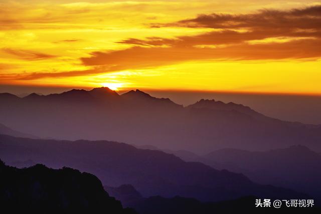 那一刻，金顶披霞