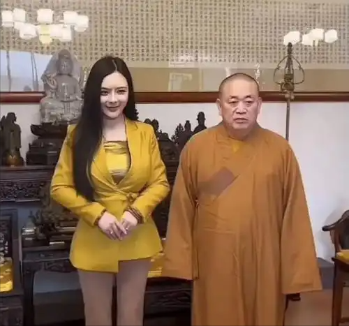 央视通报，释永信怕是要“牢底坐穿”，给女明星开光只是冰山一角