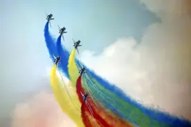 八一飞行表演队飞赴埃及，为换装后第三次出国，11次出国都去了哪儿图片