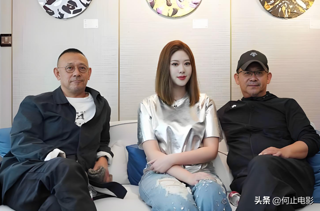 姜文在法国送女儿出嫁，姜一郎小腹隆起疑怀孕，洋女婿激动落泪