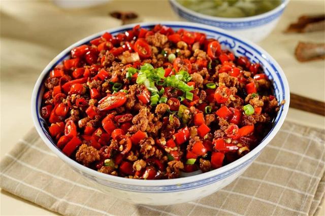 手上长透明小水泡，是上火吗？或许很多人想错了，可能是它在作怪