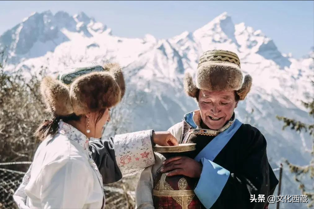 礼赞60年·我的西藏幸福映像 | 带火车迷儿子，阅读高原大地