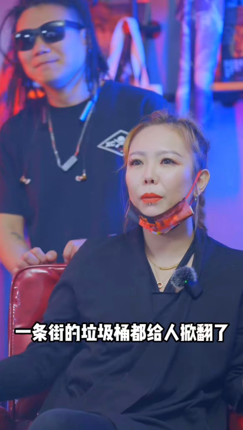 摇滚歌手应鹏去世，年仅43岁，离异无房无车，长期放纵喝酒导致