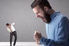 被人欺负时，不要忍气吞气，要把“事情闹大”，才是最好的反击图片