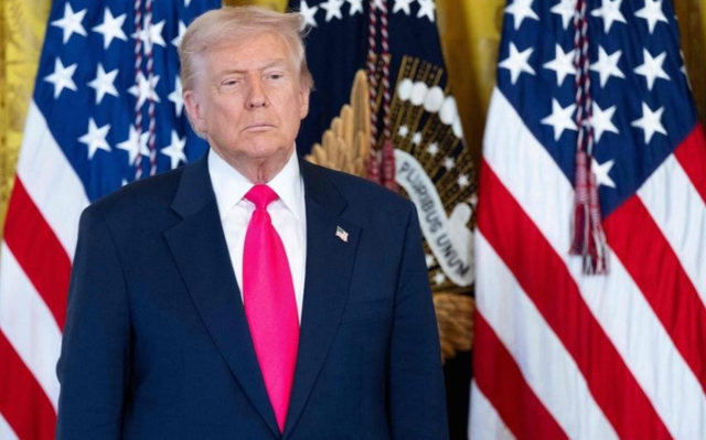 1：34局面出现！特朗普高兴了，当众喊话，料定中国已经被他镇住