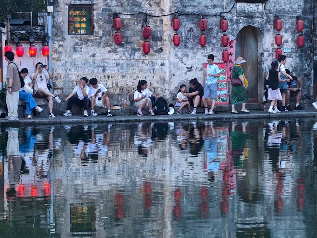 水墨未干：在宏村的倒影里打捞八百年人间烟火