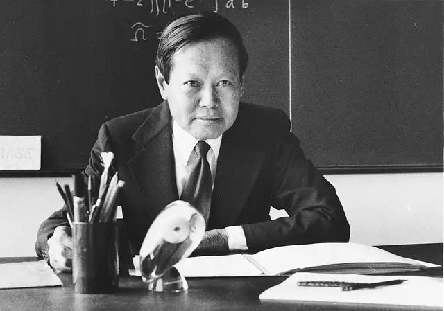杨振宁的终身遗憾：22岁小舅子在他家自尽，父亲至死都未原谅他