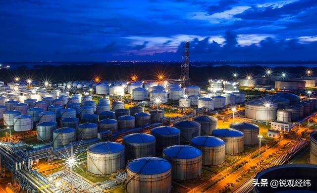 红海危机刚过	，油价不涨反跌创新低，能源市场进入新阶段