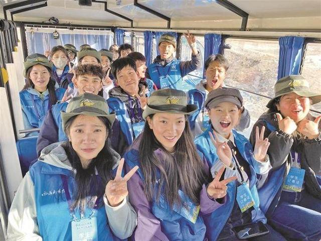 驼铃声声今犹在 红色精神永相传——“红杞风光别样美 高原研学探海西”活动走进乌兰