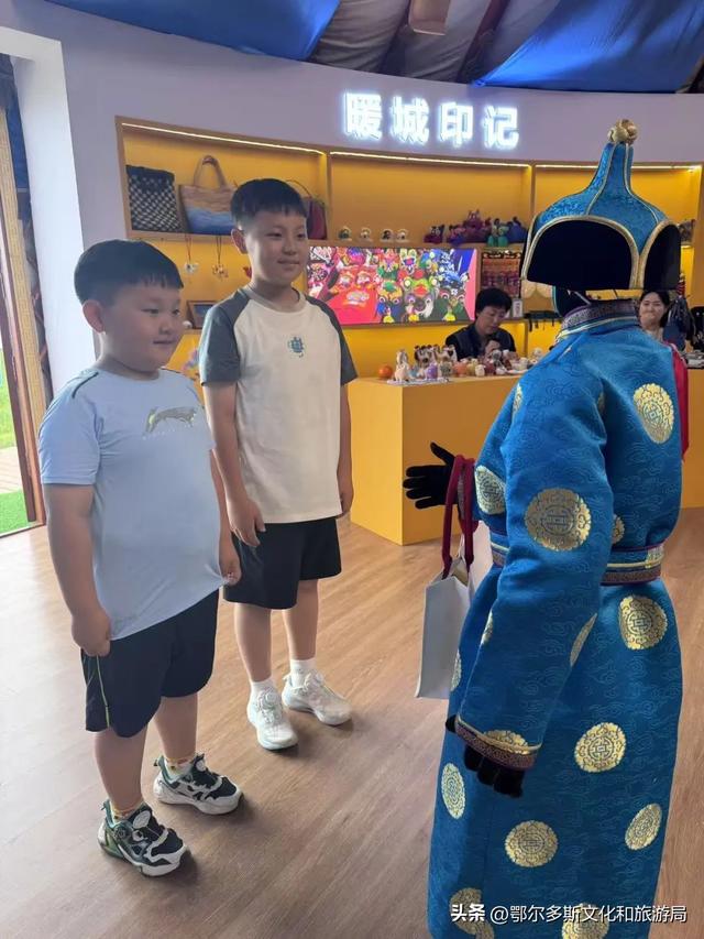 鄂尔多斯市参加内蒙古自治区第35届草原那达慕特色展示