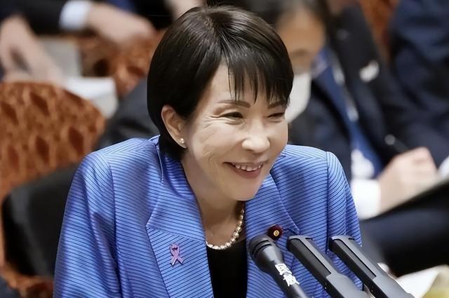 当着全世界的面，特朗普对日本放出一句狠话，让高市早苗彻底傻眼