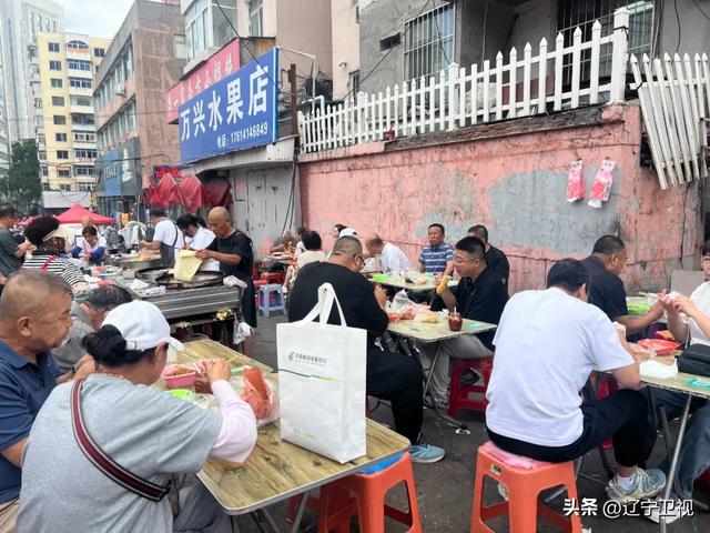 清晨6点的本溪烟火江湖！东北早市的快乐，谁懂啊？