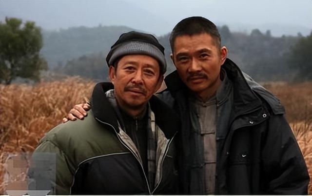 原来《父母爱情》里他们是真夫妻，结婚40年零绯闻，儿子也是导演