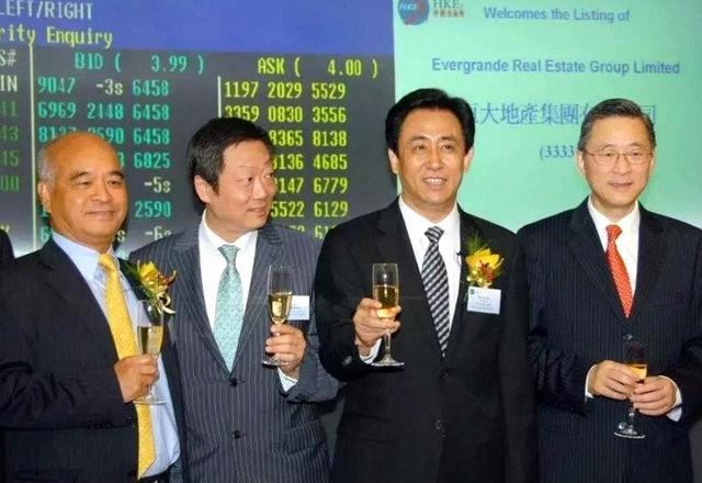 被指藏身美国4个月，恒大前总裁再迎噩耗，许家印最后希望幻灭