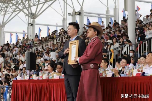 【千城万屏·岭上兴安】63万人次与6.17亿消费背后：兴安盟那达慕的“流量密码”是啥？
