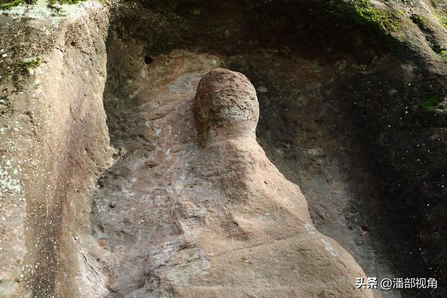 巴蜀石刻：寻访广安岳池坪滩东岩寺摩崖造像