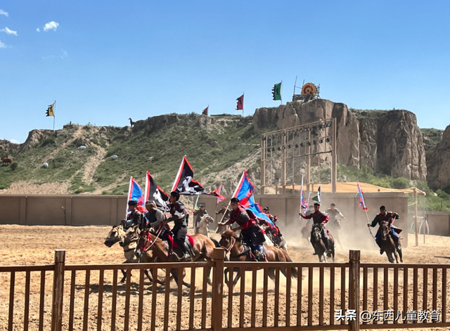 暑假的尾巴，逃离40°的城市，我去了个超“冷门”避暑地