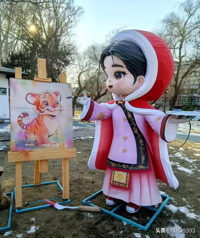 新华社原军事记者陶俊峰泉城美拍——筹备中的迎春花灯